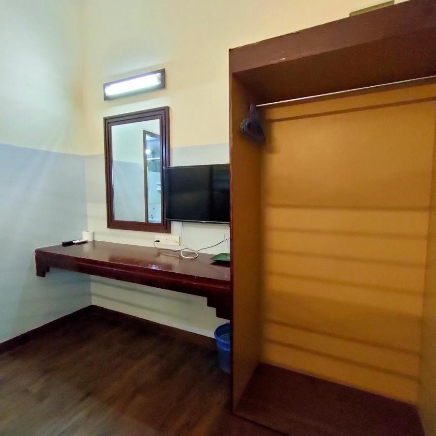 Cozzy Motel Malacca Buitenkant foto