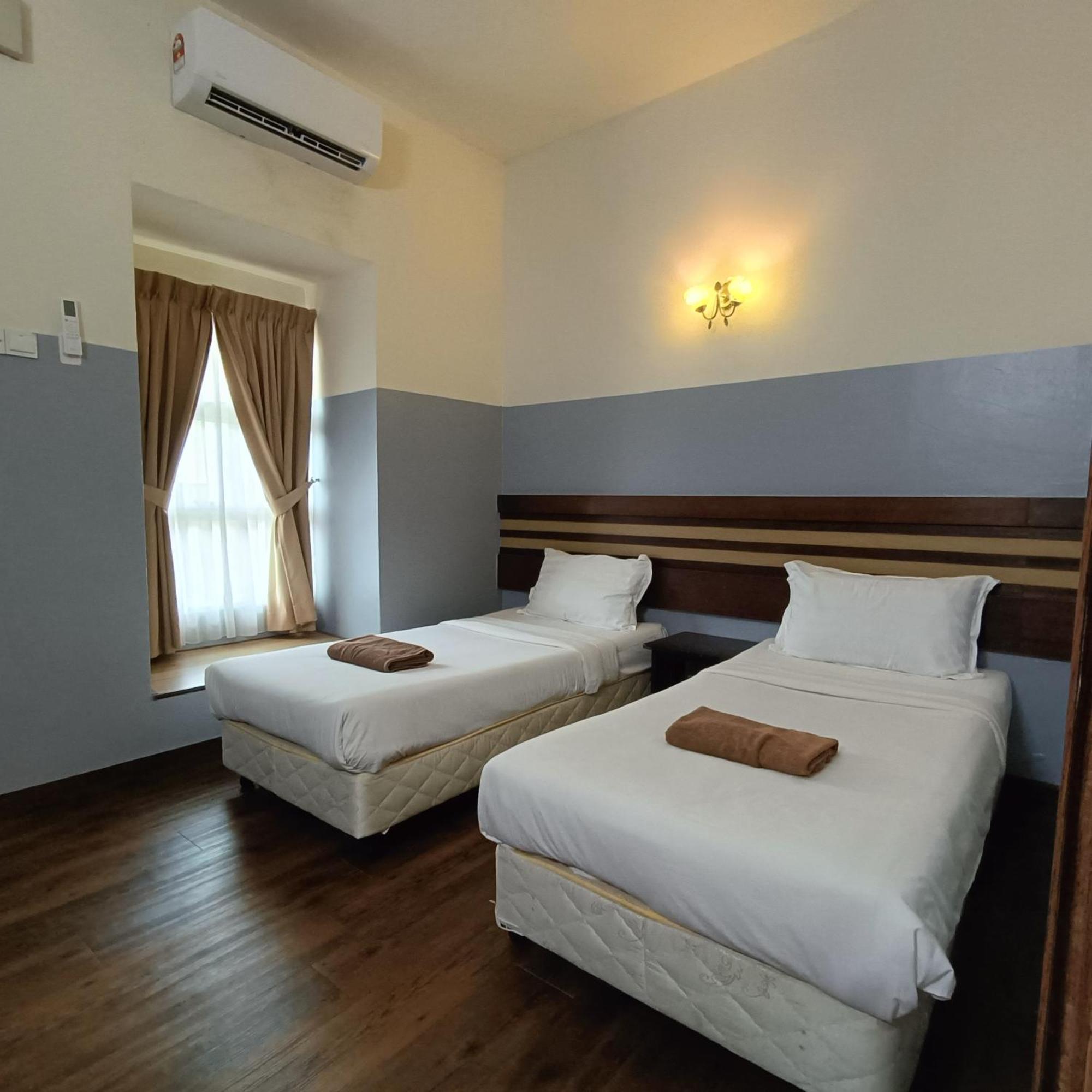 Cozzy Motel Malacca Buitenkant foto